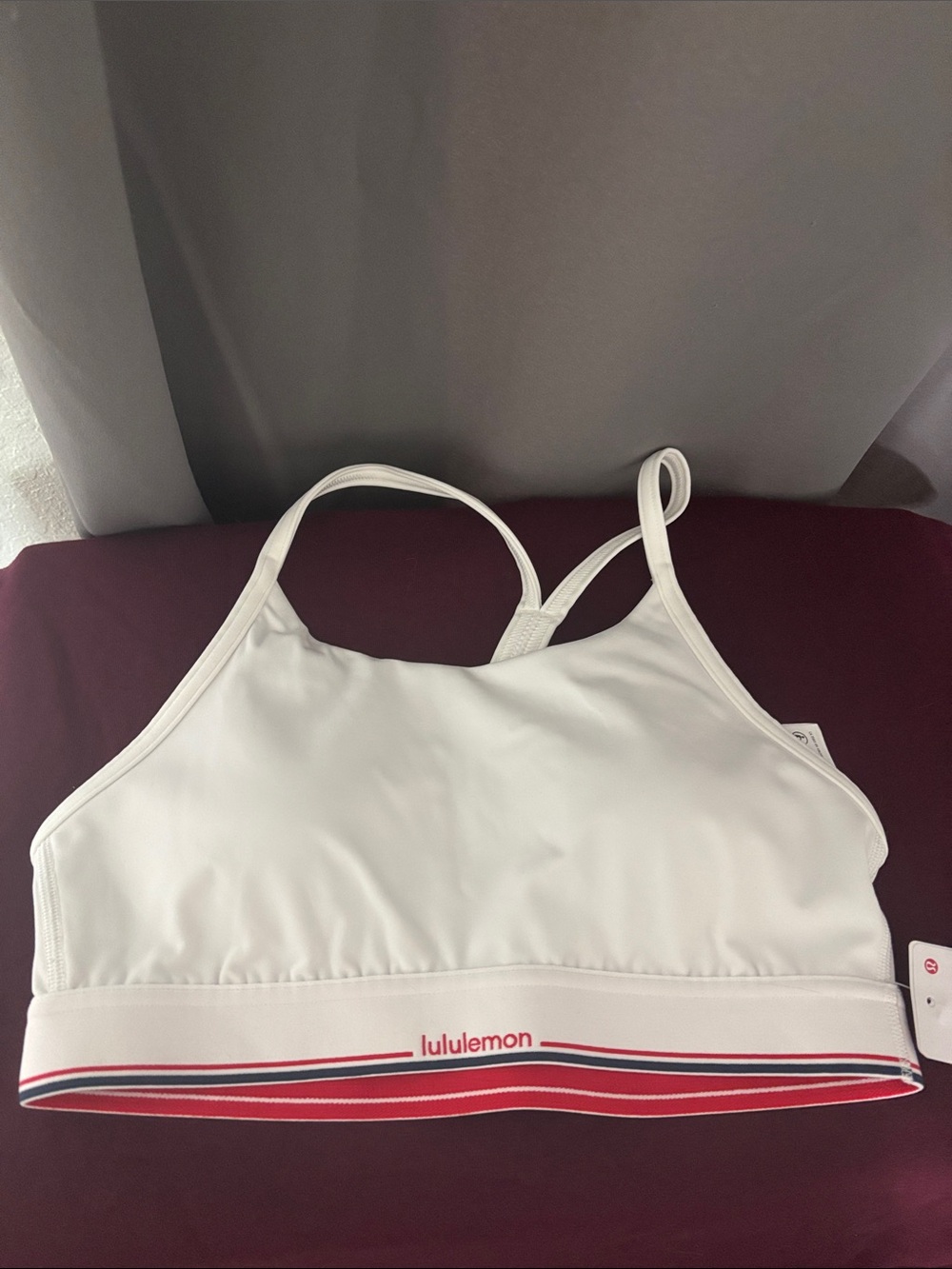 NWT Lululemon Flow Y Mid Support Sports Bra